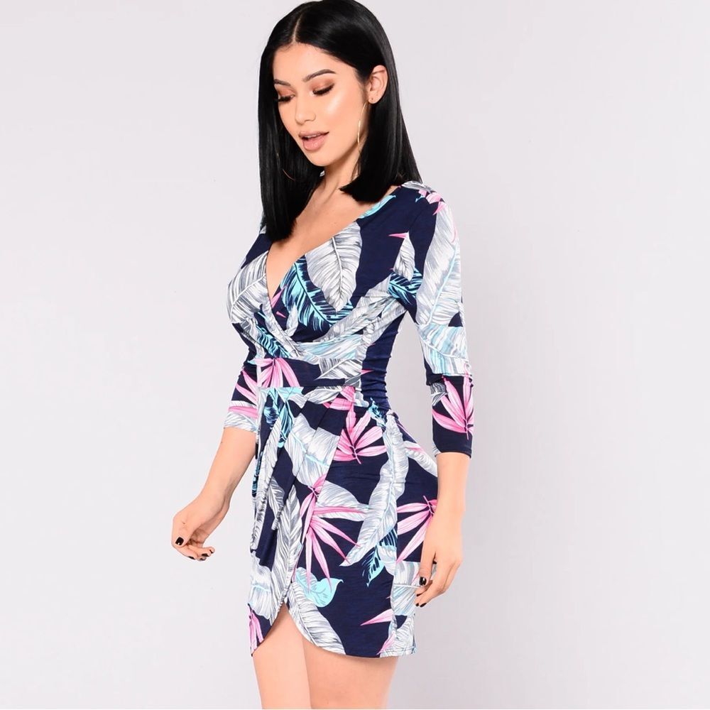 Fashion Nova Night In Hawaii Tropical Print Dress Surplice Wrap Navy Pink 3/4 XS